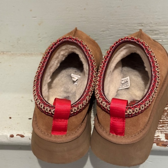 UGG Tazz Platform Slipper size 8 or  Eu 39 - Picture 8 of 11